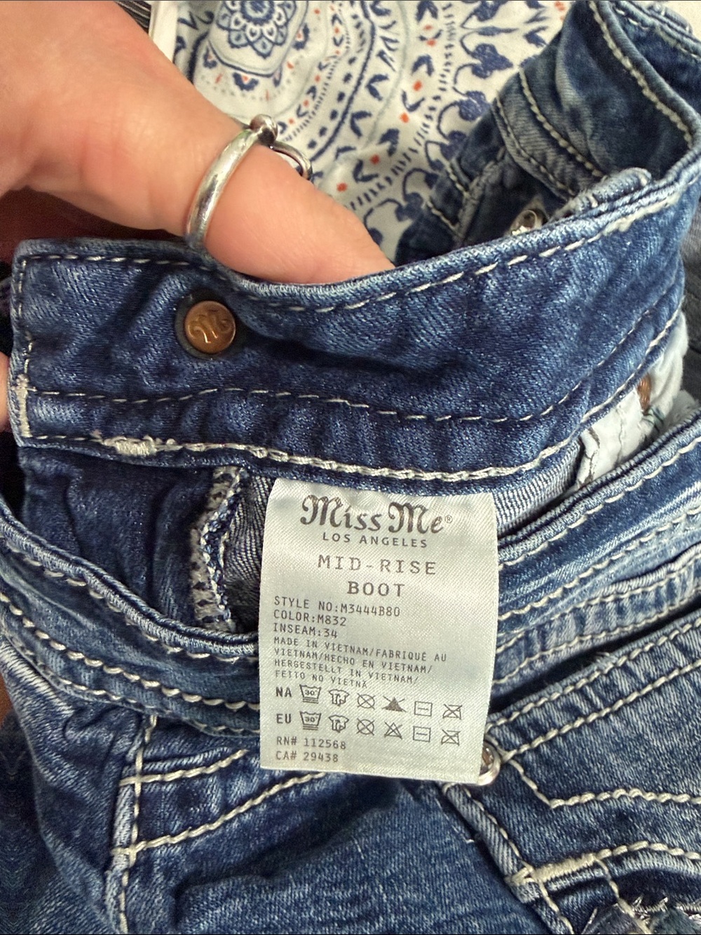 Miss Me Jeans - Picture 3 of 4